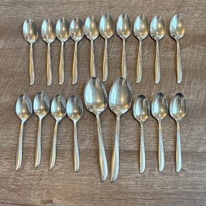 Oneida Community Twin Star Stainless Steel Spoons Set of 17 Atomic 2 Serving